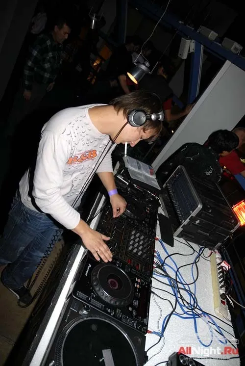 globus air party