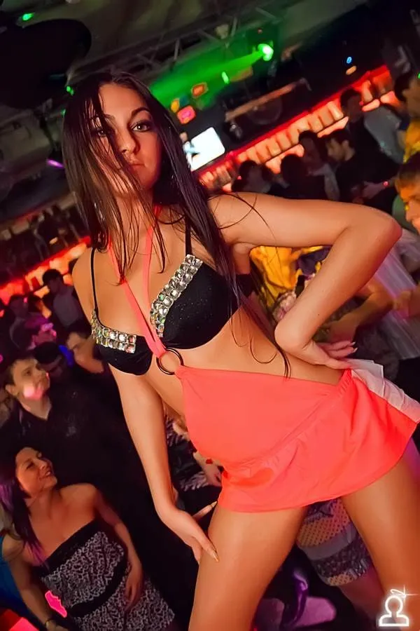 Hard Rock Sofa