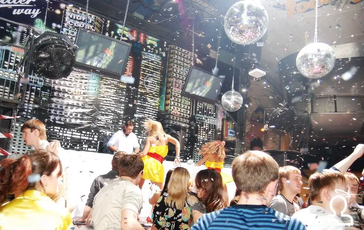 Dj DeLight & MC Saeed