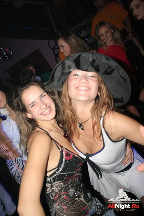 Halloween @ Base