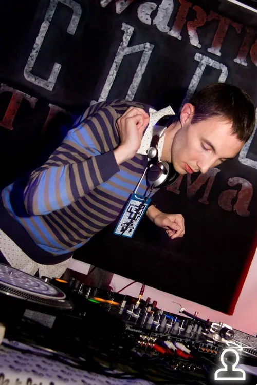 TECHNO FERMA / DJ Geralda