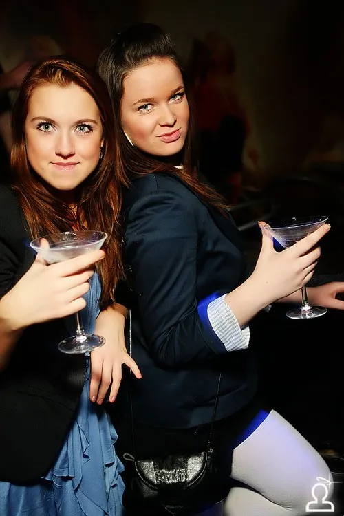 SHAKE IT PARTY