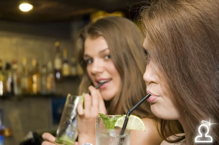 Malibu Party, показ от магазина Kotton в ресторане Tinkoff