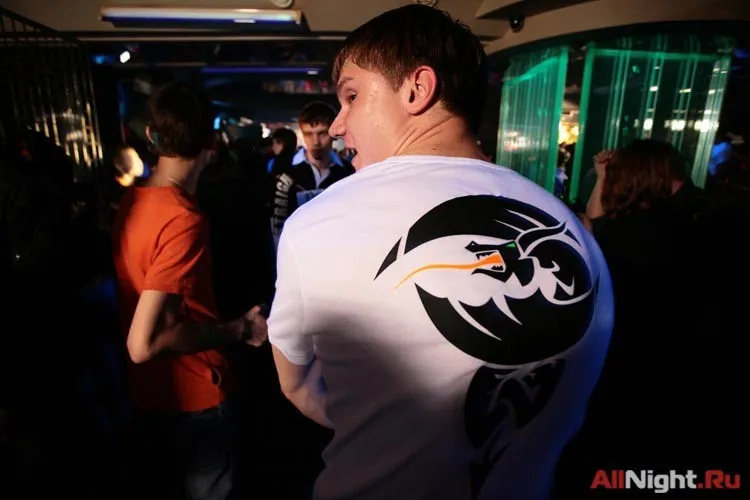 И повторится все, как встарь: Аптека, улица, Dj Фонарь