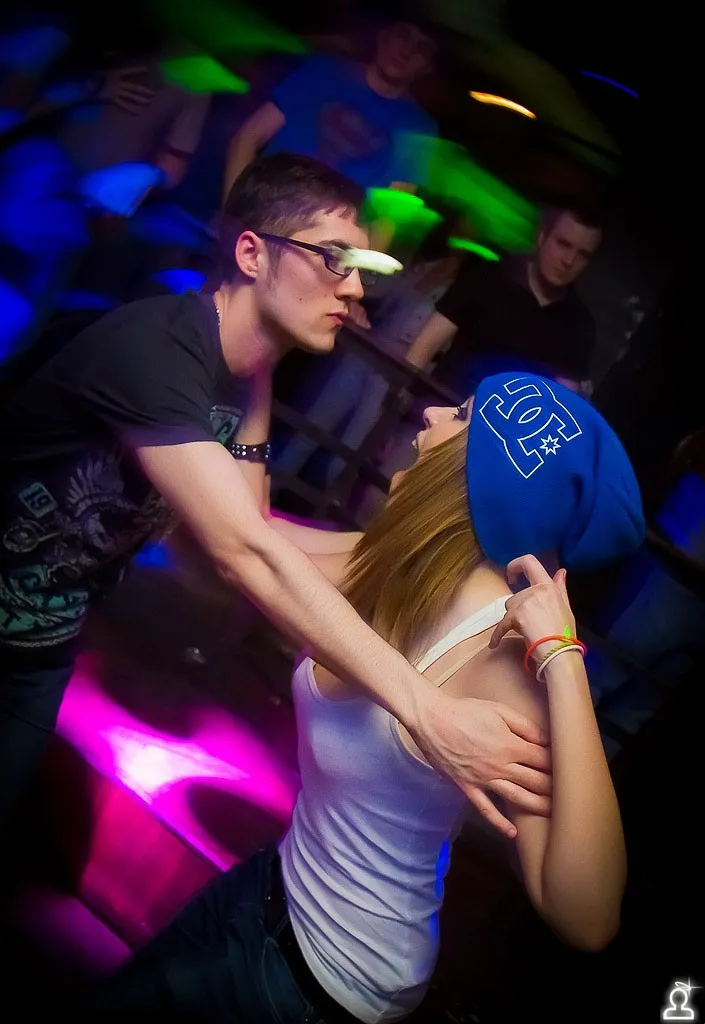 ONE STEP – DUBSTEP