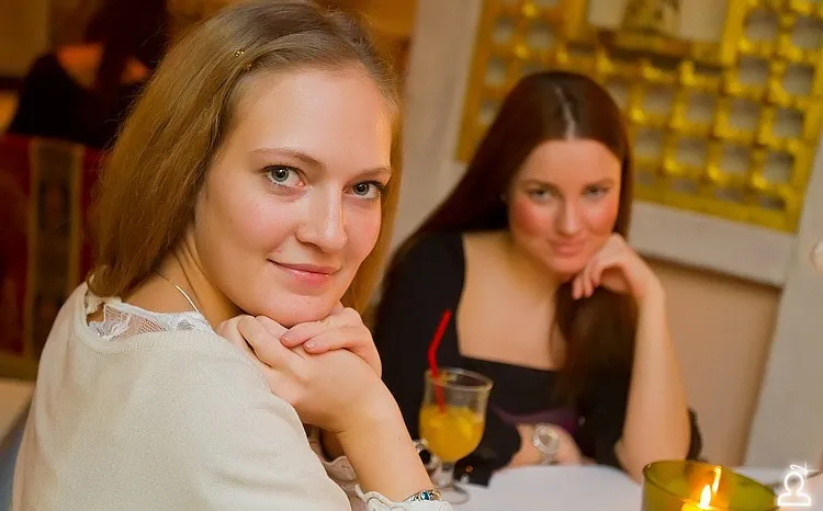 Хлопок Lounge Arena