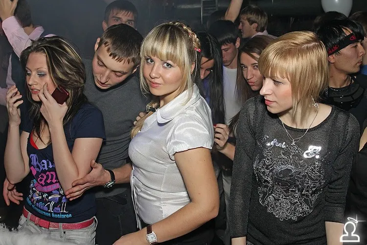 ПЬЕМ ЗА СНЕГ