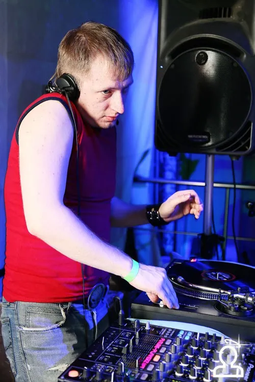 DRUM AND BASS ARENA