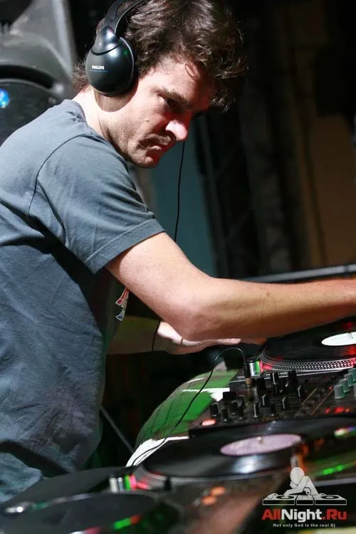 Rock city - Dj Mmalente (foto by cosmic)