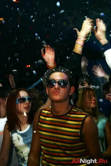Winston Clubbin’ Clouds (Dj Asya)