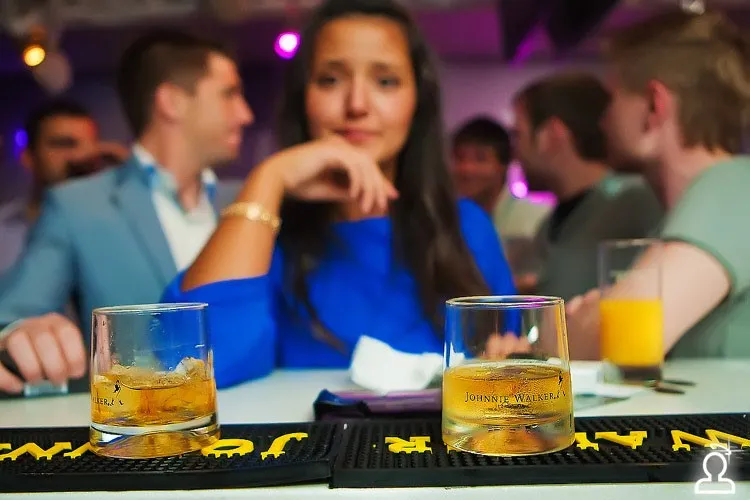 КИСКИ любят WHISKY
