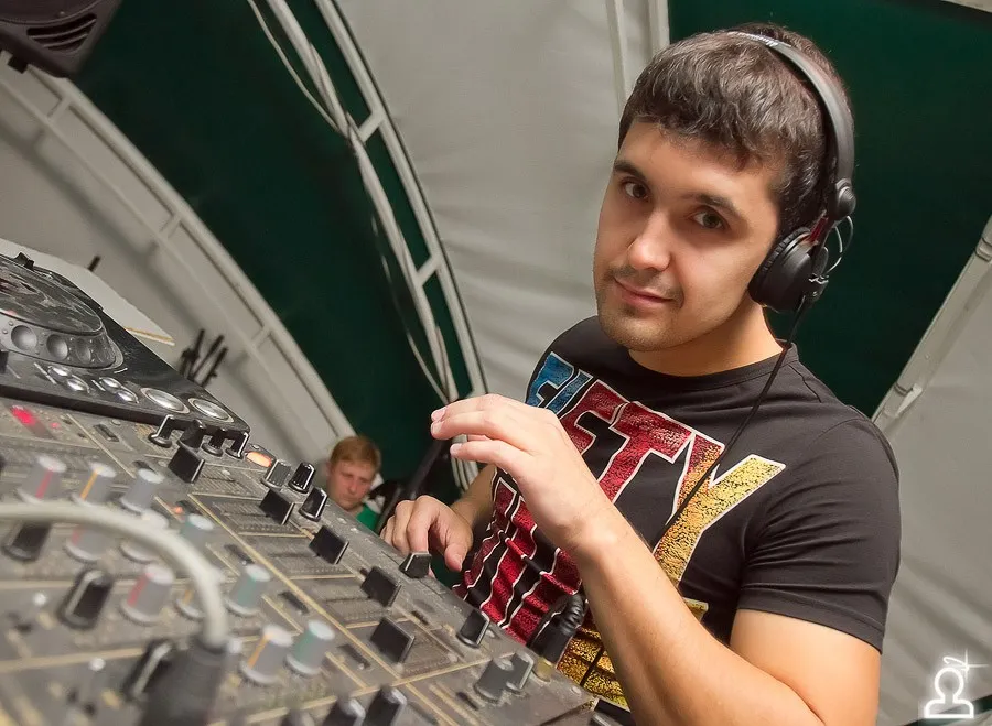 Dj Feel