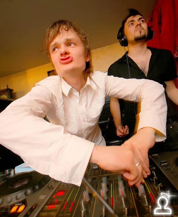 Happy New Year Pre Party: ГУДБАЙ ПИГГИ!