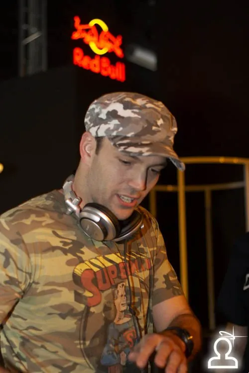 Global Deejays
