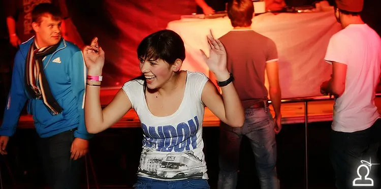 SHAKE IT PARTY