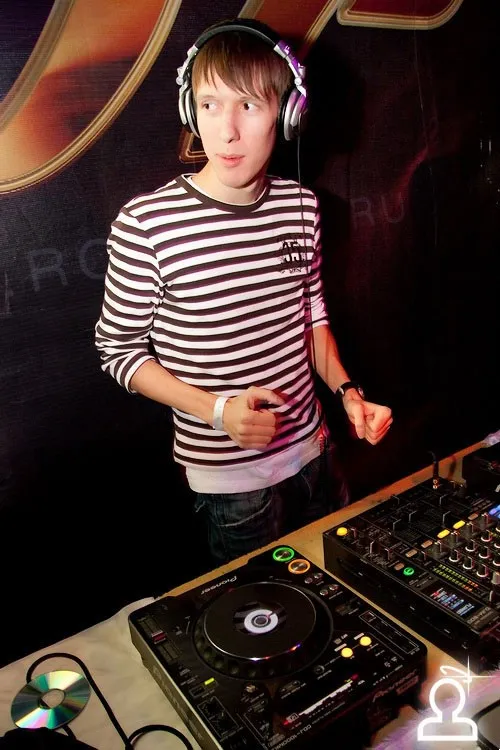 TOUR DE TRANCE HAPPY BIRTHDAY