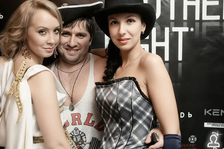 HALLOWEEN / ANOTHER NIGHT with DJ BIG WORLD (GER)