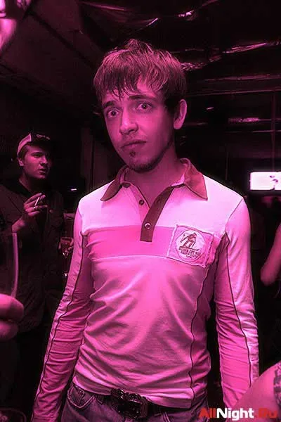 Pink Party, Блондинки в Розовом