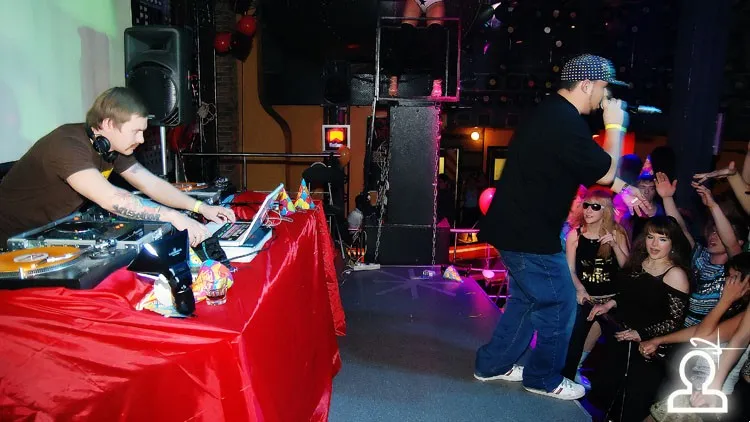 Dj Simon