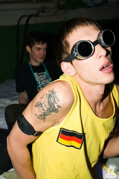 Porno Rave 2