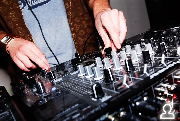 Dj Nejtrino
