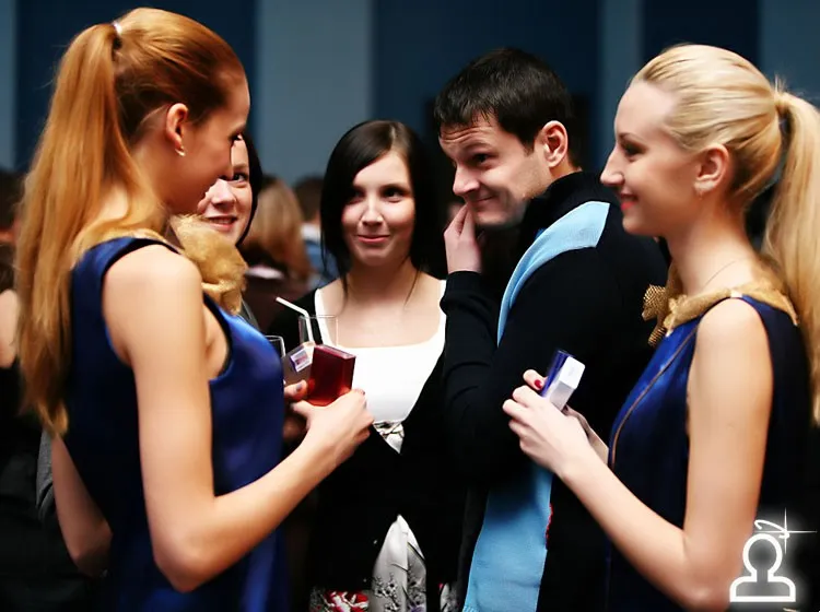 Winston PREMIER \ Bond, James Bond