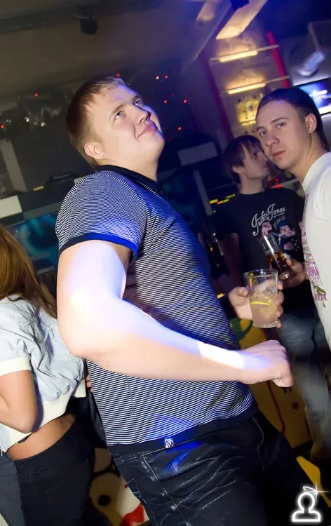 Dj Makarenko
