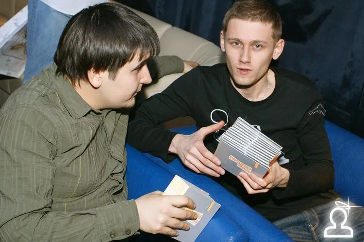 FrozenBass Connection