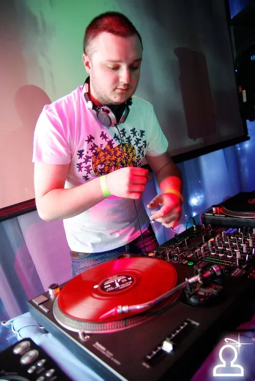 DJ DeeLight & MC SAEED