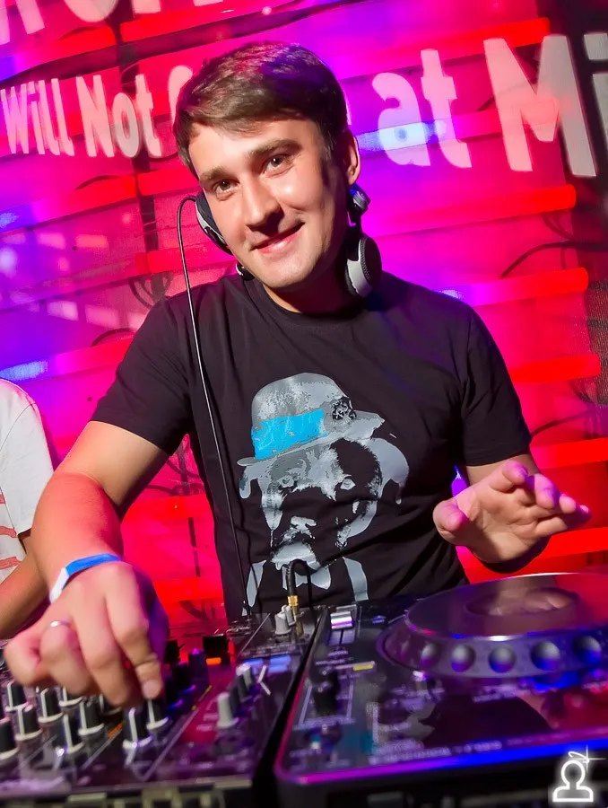 After Party Sunvibes - "Flash Back"