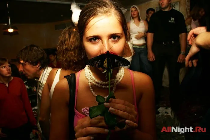 Winston Clubbin’ Clouds (Dj Asya)
