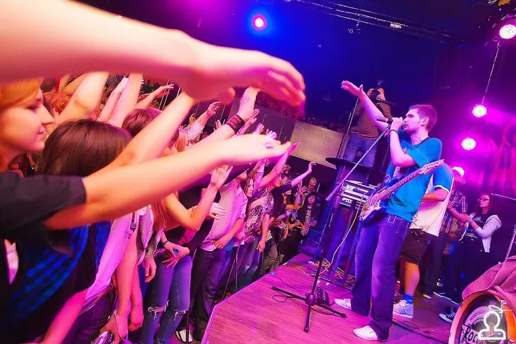 NOIZE MC
