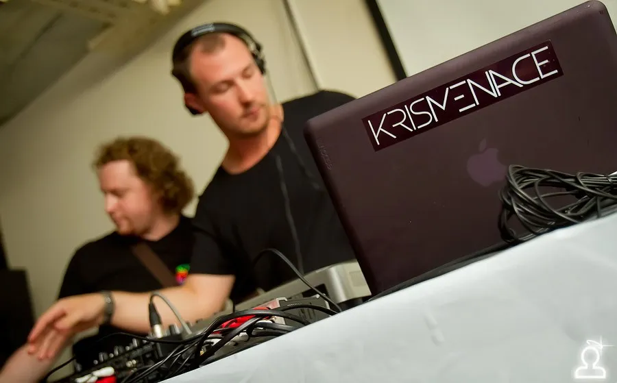 Kris Menace (France) / Re_Play