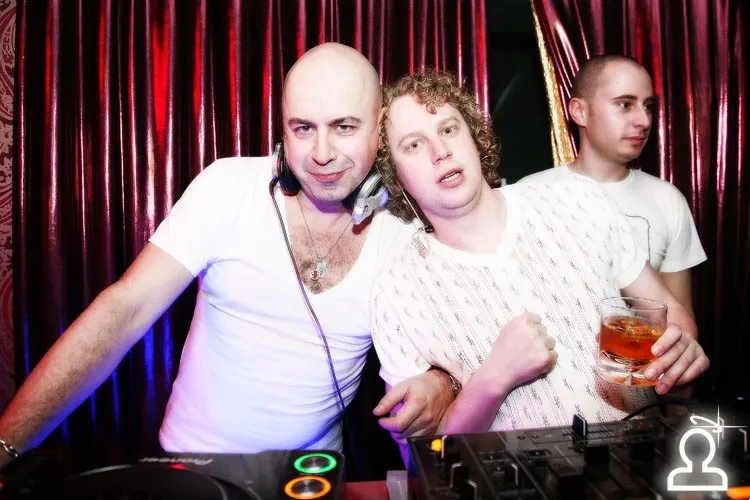 Инаугурация в резиденты Dj Perets