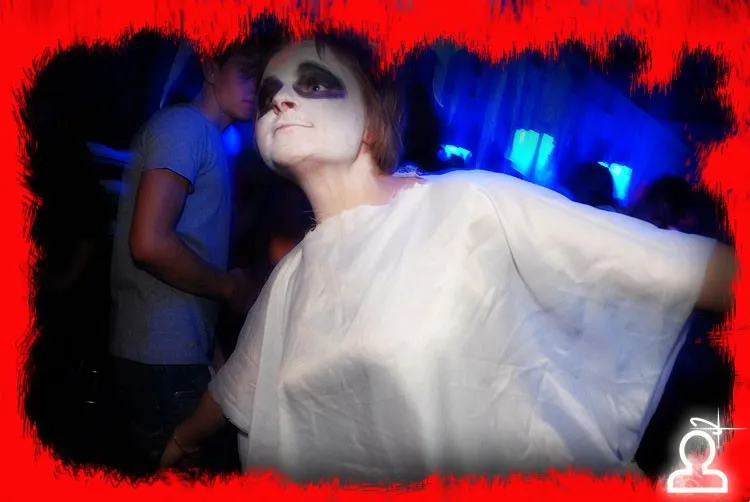 HALLOWEEN PARTY "АНГЕЛЫ VS ДЬЯВОЛОВ" / DJ Napsugar