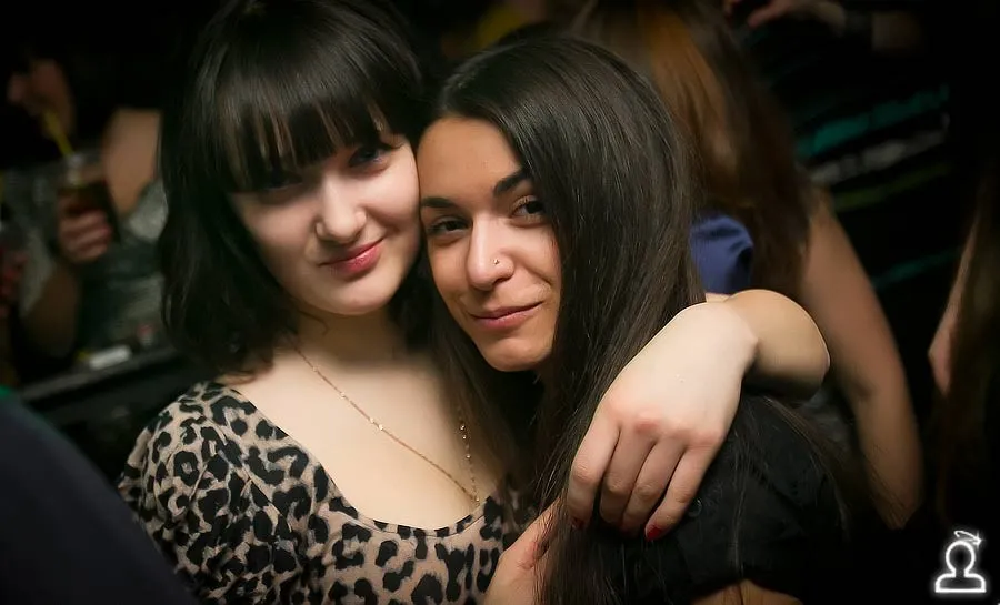 ОбнимAYSя