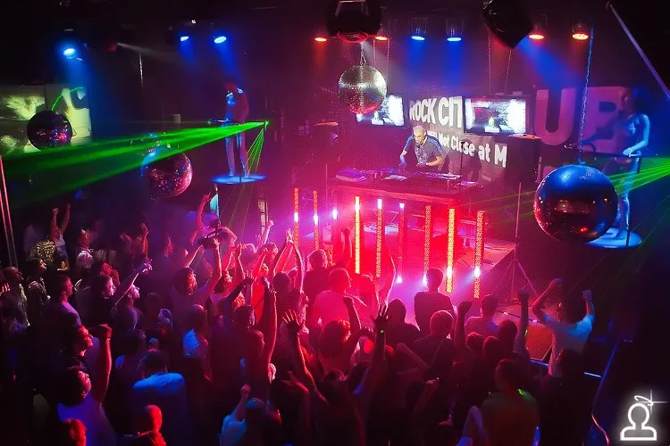 SunVibes Evolution 2011 PreParty / LEEROY THORNHILL