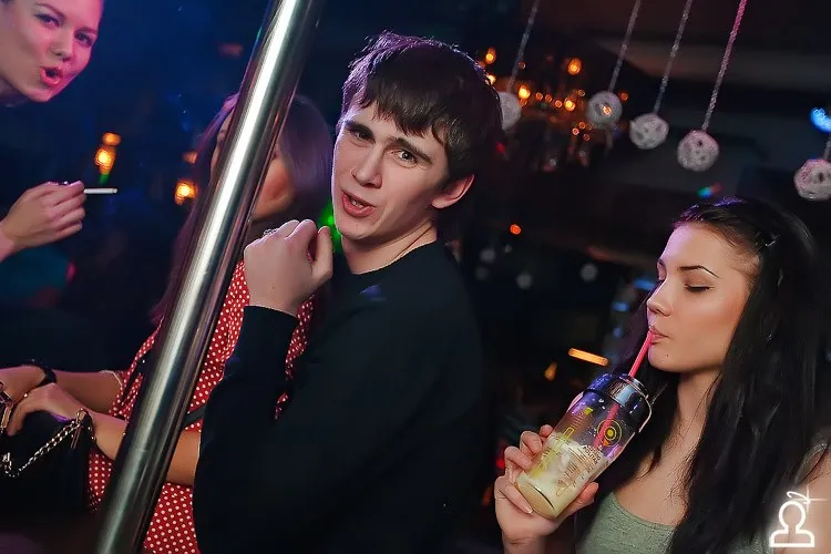 C днём рождения Рома Коршун