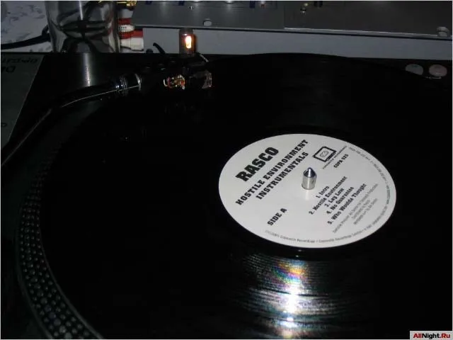 Арена - D`n`B vs Techno