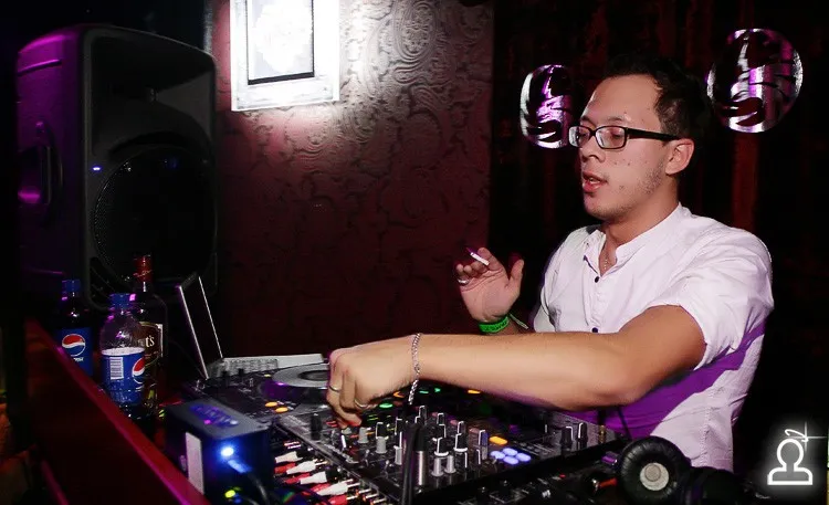 DJ NIKI