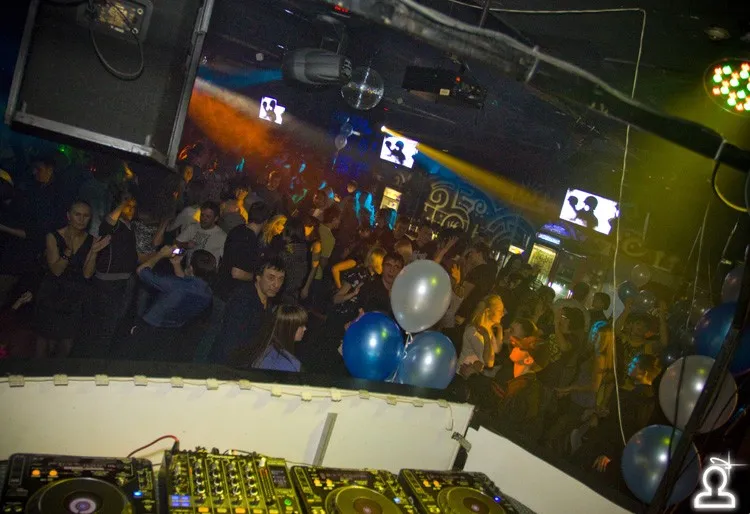 Happy Birthday club 8 years old / Dj Chriss Ortega
