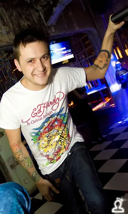 Dj Makarenko