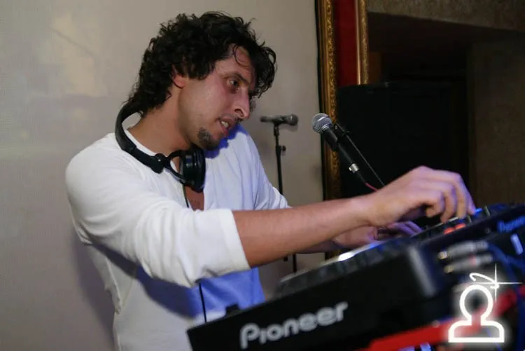 D.J.Baks