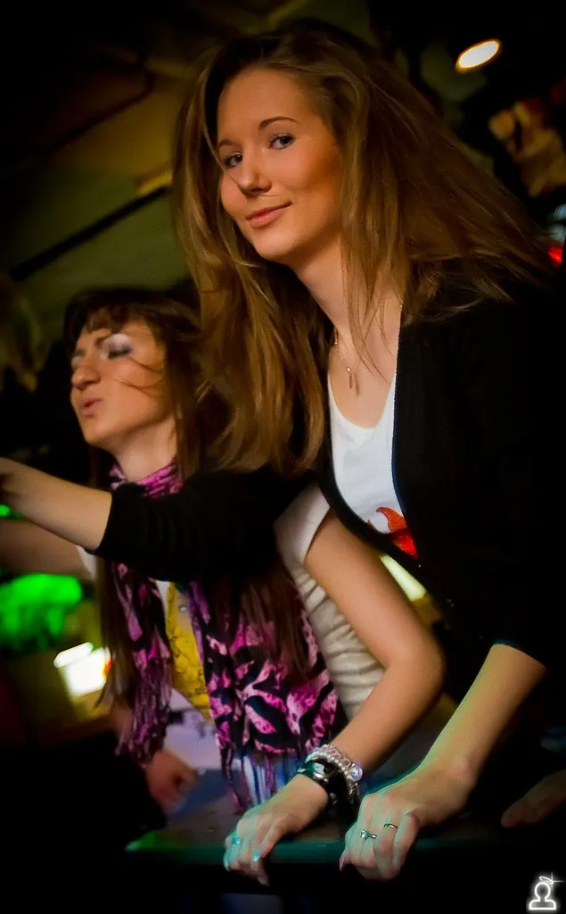 ONE STEP – DUBSTEP