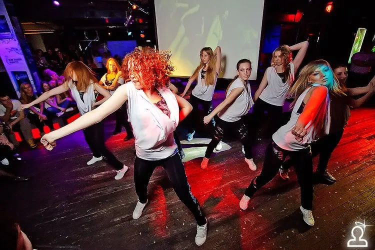 Shake it party