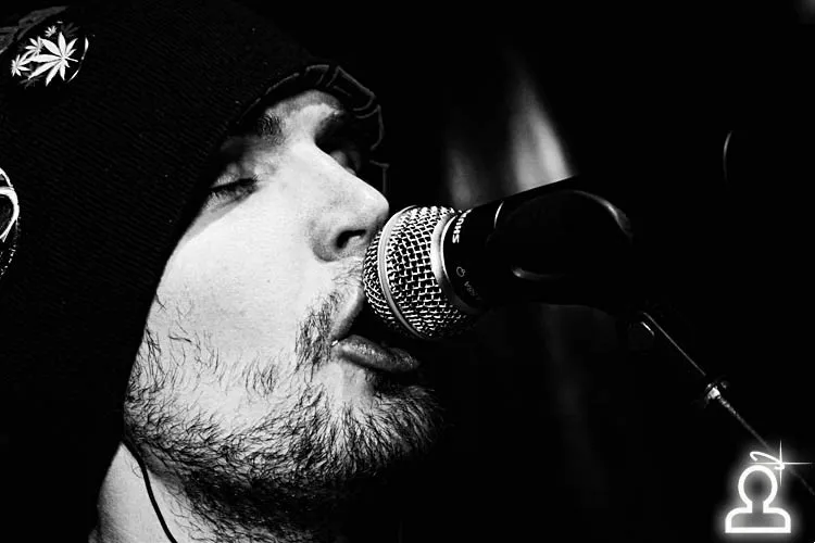 NOIZE MC