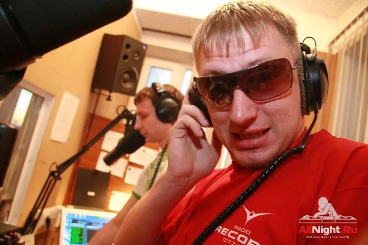 ProMusic - 1 год