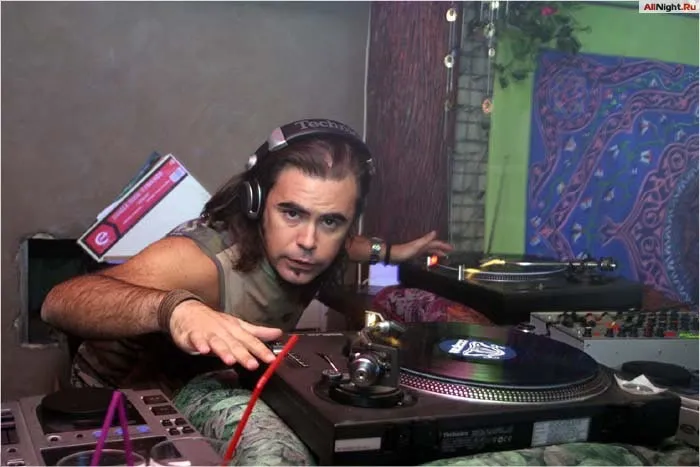 Dj Sergio Serrano (El Divino, IBIZA)