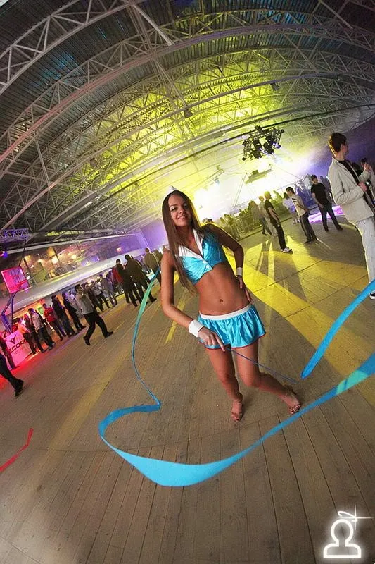 AERODROM: RAVE TERMINAL