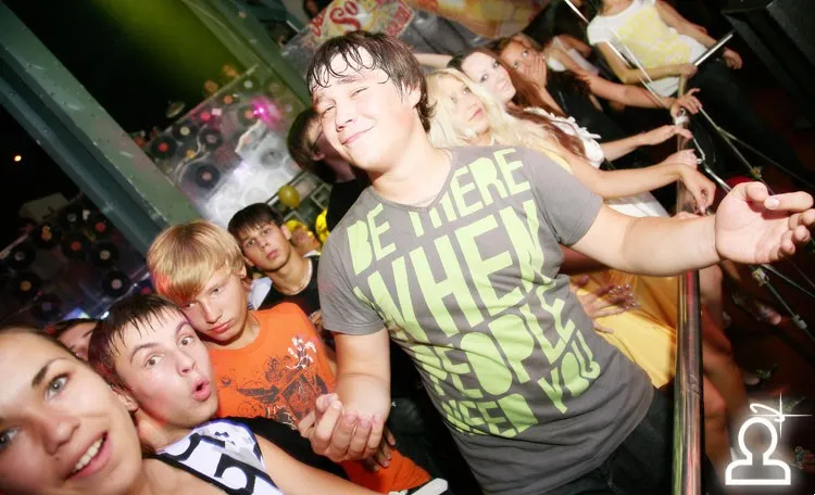 RICH & BITCH /DJ DLEE